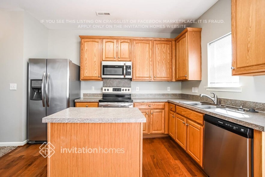 Building Photo - 17220 Cambridge Woods Ct