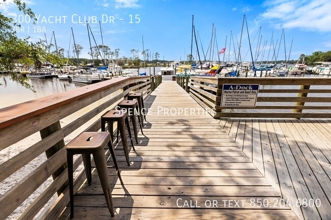 Building Photo - 300 Yacht Club Dr