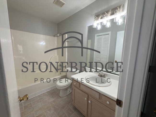 Building Photo - 3 bed, 2.5 bath home in Helena