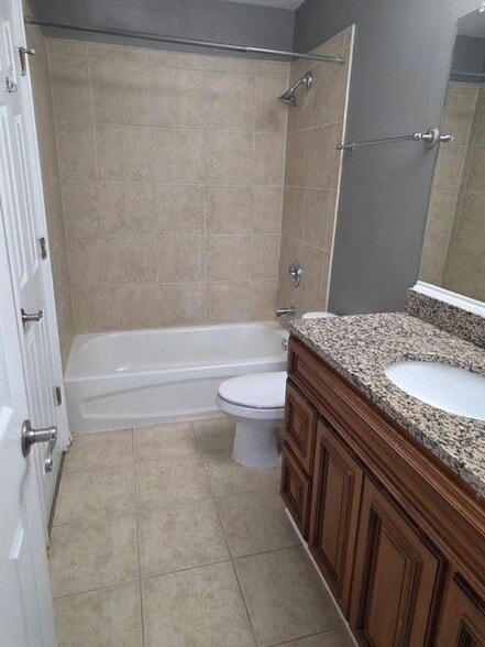 Building Photo - 127 Rondak Cir