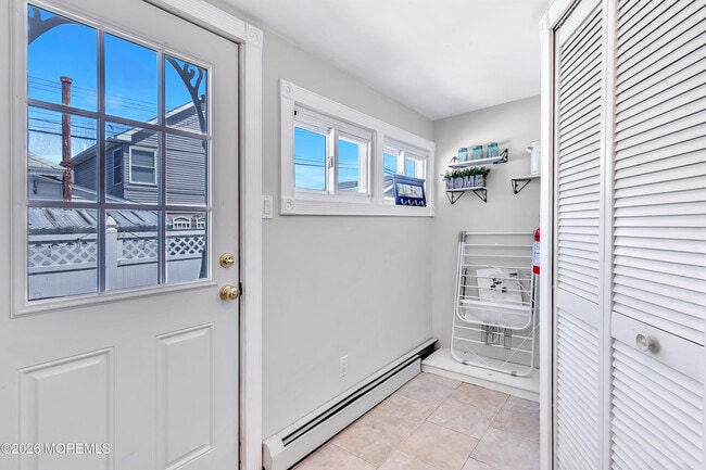 Building Photo - 320 Ocean Park Ave