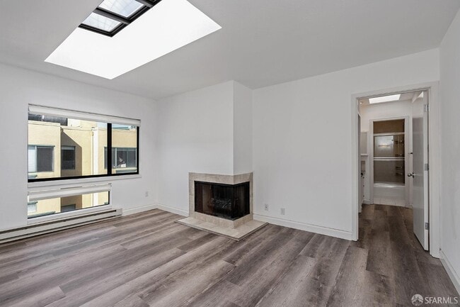 Building Photo - 444 Francisco St