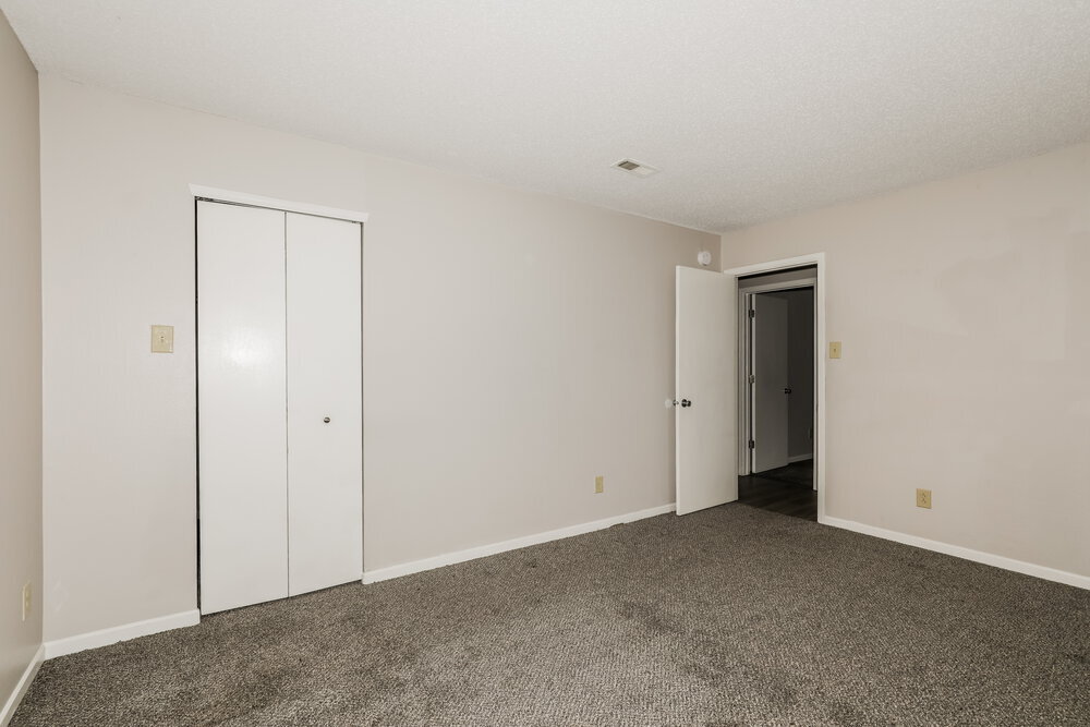 Building Photo - 9205 Middlebury Way