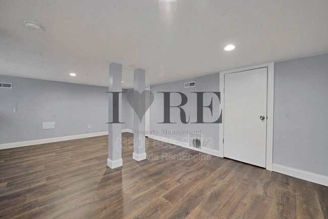 Building Photo - 1555 Myrtle Ave