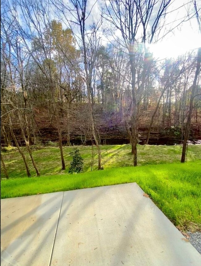 Building Photo - Comfort & Style – Beautiful 2-Bedroom Town...