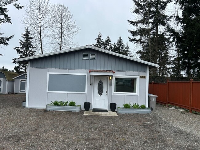Building Photo - 2B/1 BA House in Lakeland North neighborhood of Auburn, $2,100/mo.