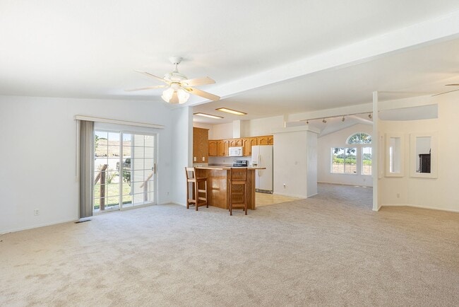 Building Photo - TENTATIVELY RENTED Rare Home, 3 Bedrooms, 2 Bathrooms, Rural Setting