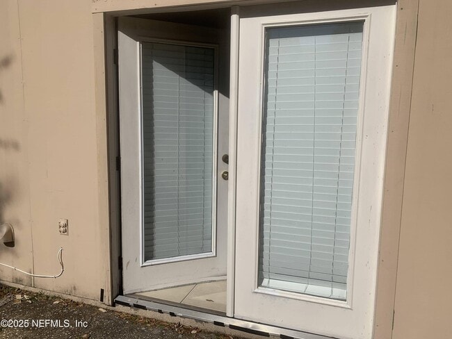 Building Photo - 7630 Leafy Forest Way