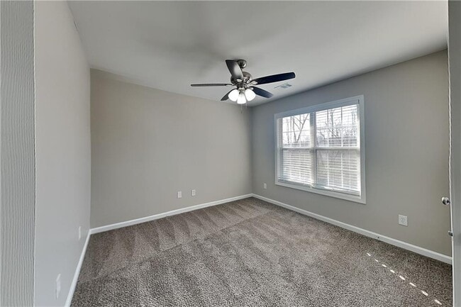 Building Photo - 401 Martin Field Ct