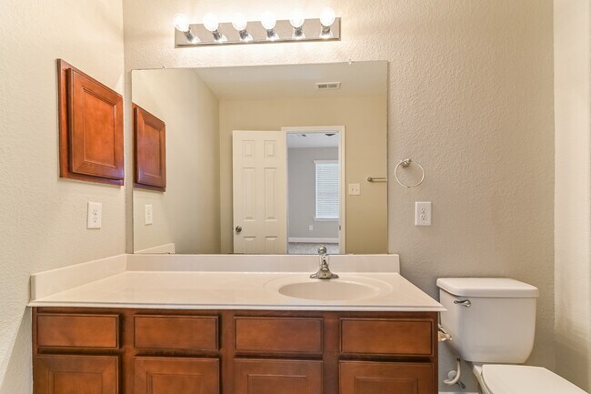 Building Photo - 26108 Knights Tower Ct