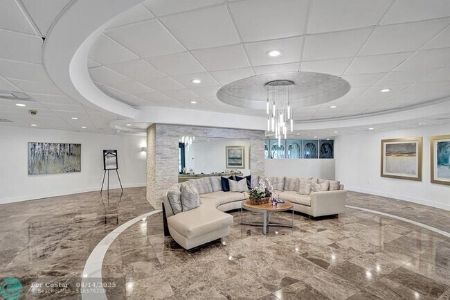 Building Photo - 3800 Galt Ocean Dr
