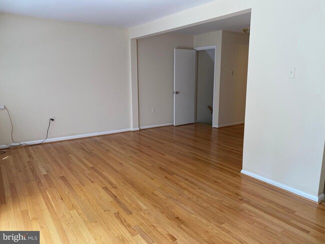 Building Photo - 2822 Hogan Ct