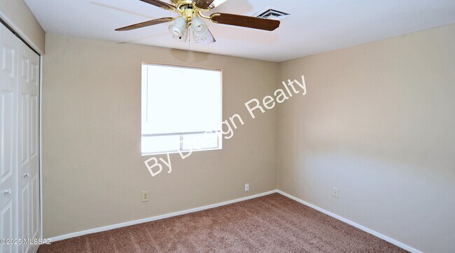 Building Photo - 7230 N Ulene Pl