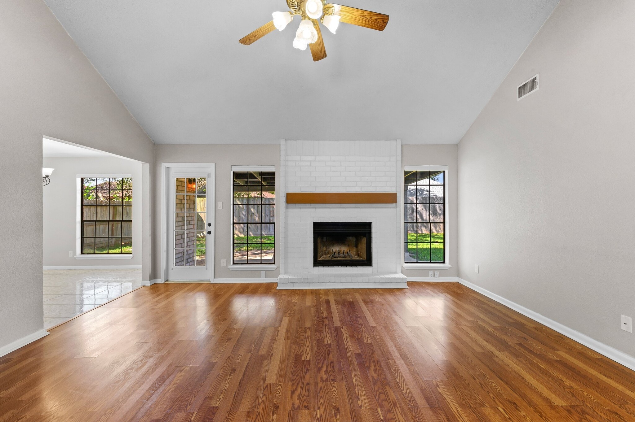 Building Photo - 7018 Taos Dr