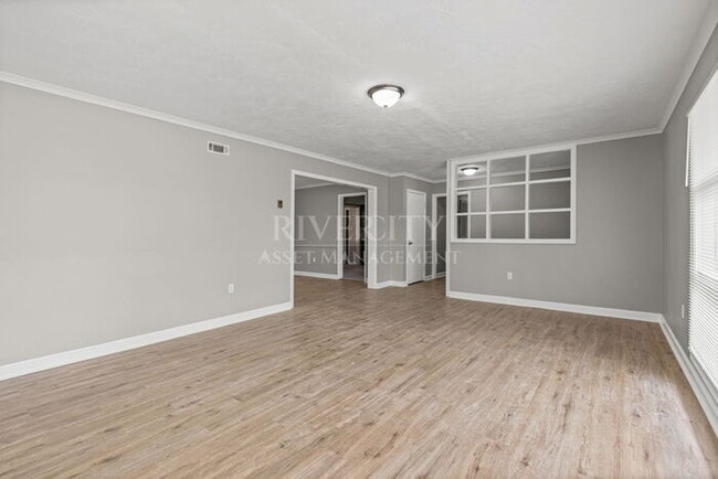 Building Photo - 1288 Davidson Dr