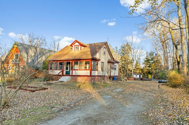 Primary Photo - 906 Harrow Rd