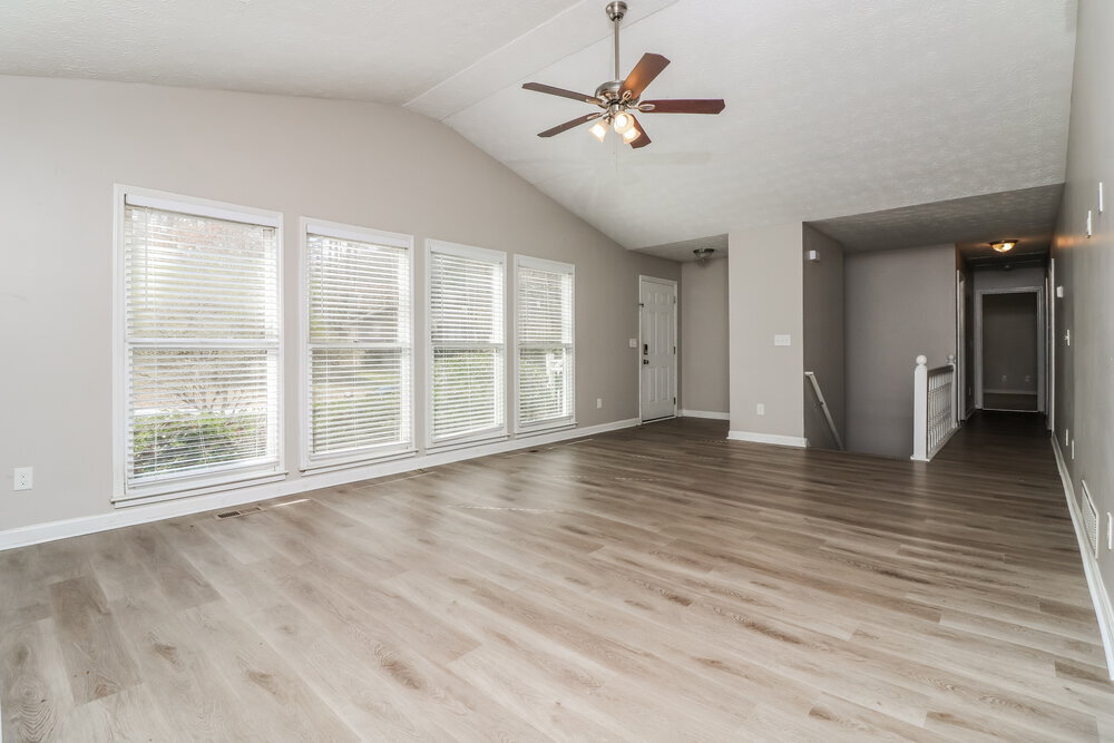 Building Photo - 700 Gregory Manor Dr SW