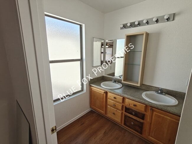 Building Photo - 3421 N Green Gulch Ct