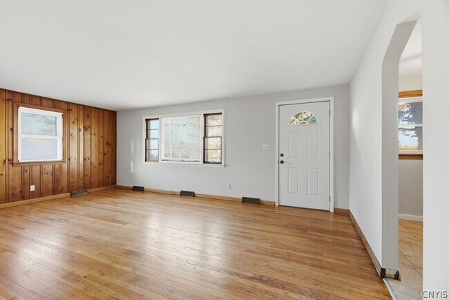 Building Photo - 7310 Oswego Rd