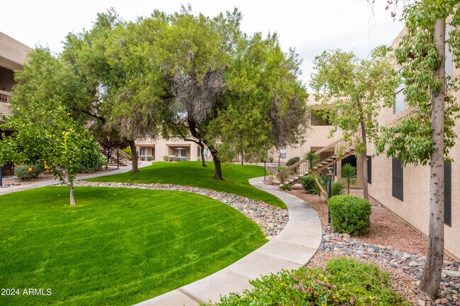 Building Photo - 14645 N Fountain Hills Blvd