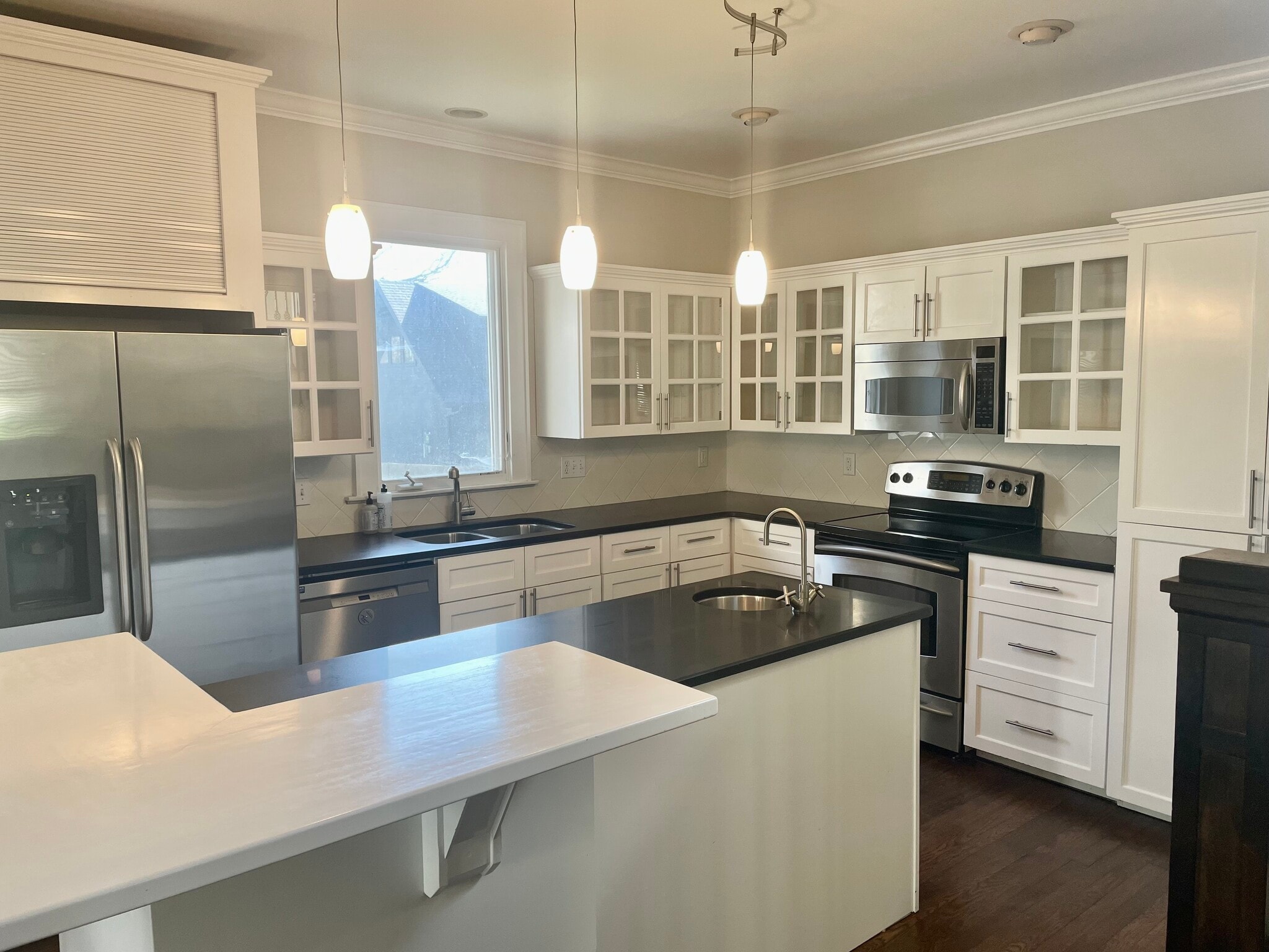 Kitchen - 4707 Elkins Ave
