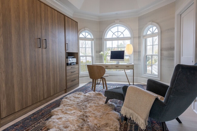 Building Photo - 19 Weeds Landing