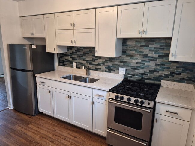 Building Photo - 3514 Valleston Pkwy