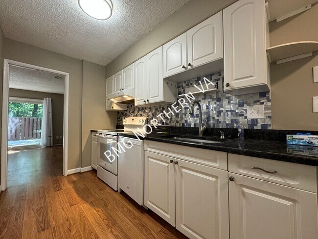 Building Photo - 2177 White Cornus Ln