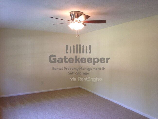 Building Photo - 695 Georgia Ave