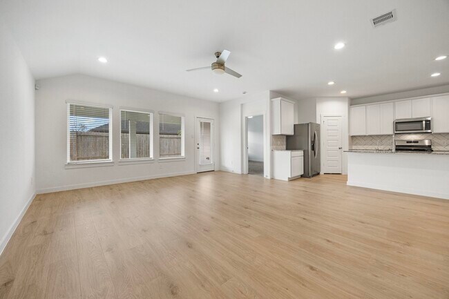 Building Photo - 2732 Misty Elm Ln