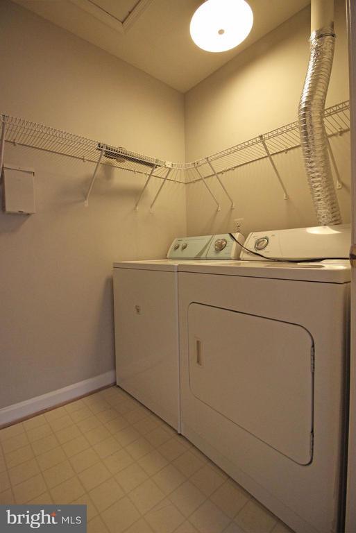 Building Photo - 3803 Salemway Ct