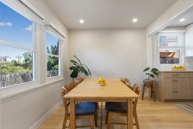 Building Photo - 5923 Abernathy Dr