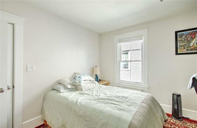 Building Photo - 43 Trenton St