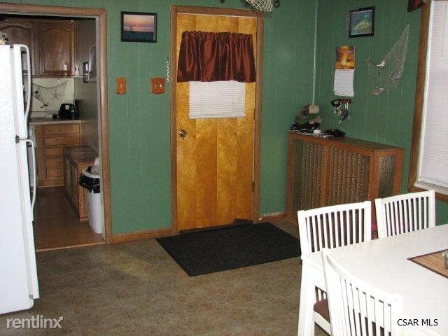 Building Photo - 4 br, 2 bath House - 457 Strayer Street,