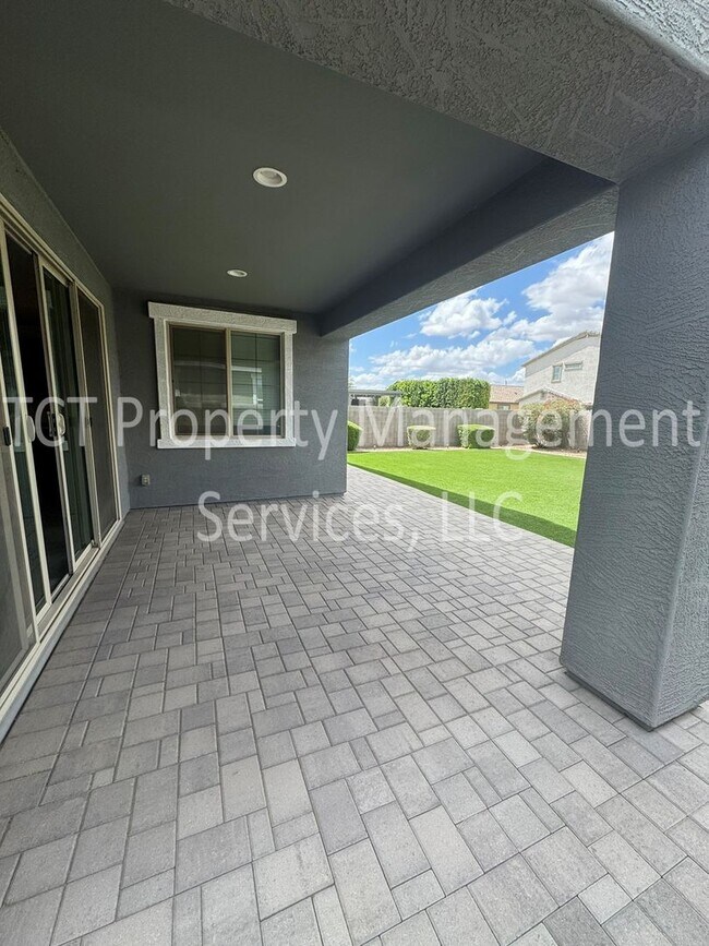 Building Photo - Beautiful Home in Spur Cross with Custom Touches