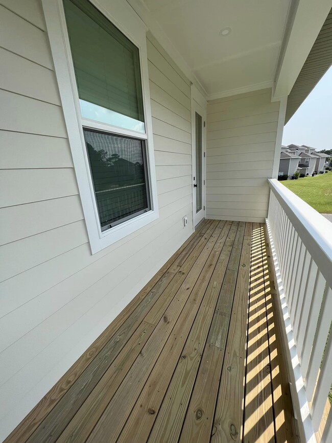 Large outdoor 2nd floor balcony for morning coffee or evening wine ! - 114 Enchanted Way