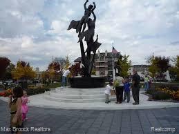 Building Photo - 600 W Brown St