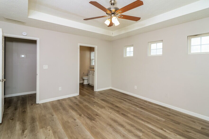 Building Photo - 266 Cobbler Cove Dr