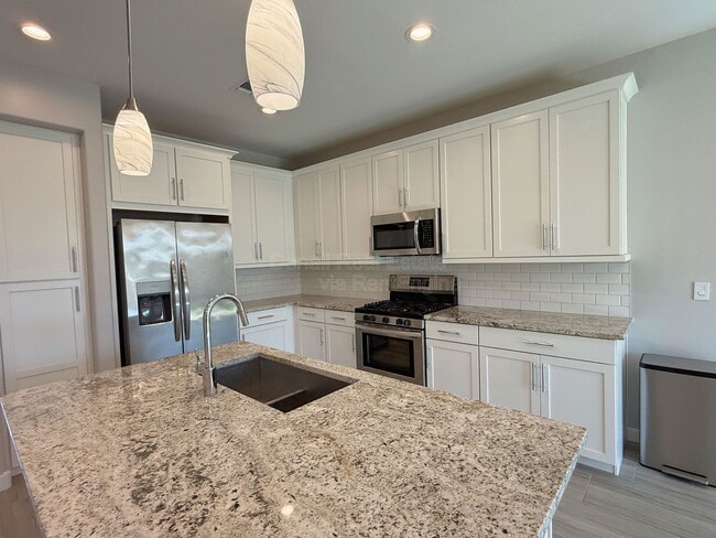 Building Photo - 24795 N 171st Ln