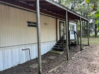 Building Photo - 297 Babbs Dr
