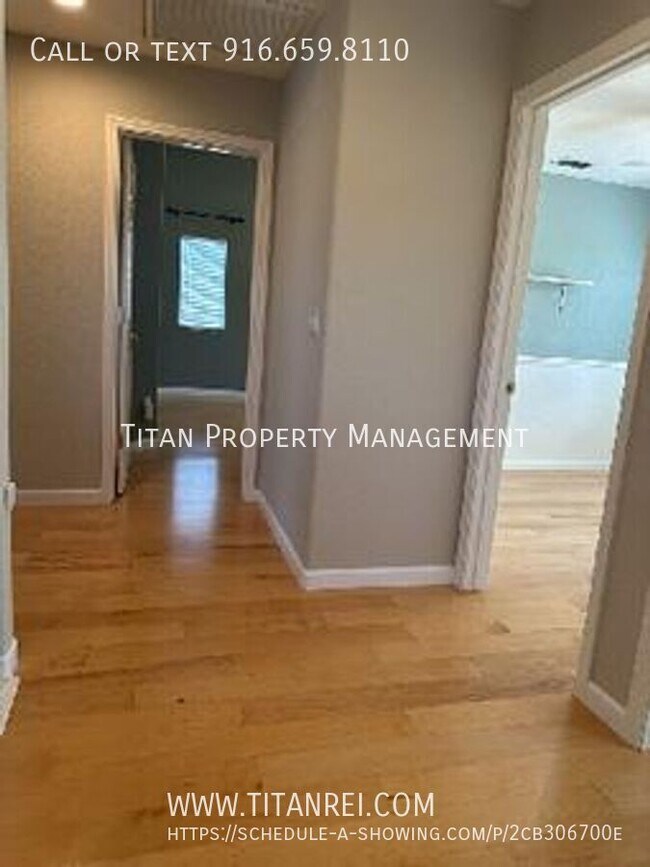 Building Photo - 200 Scepter Ct