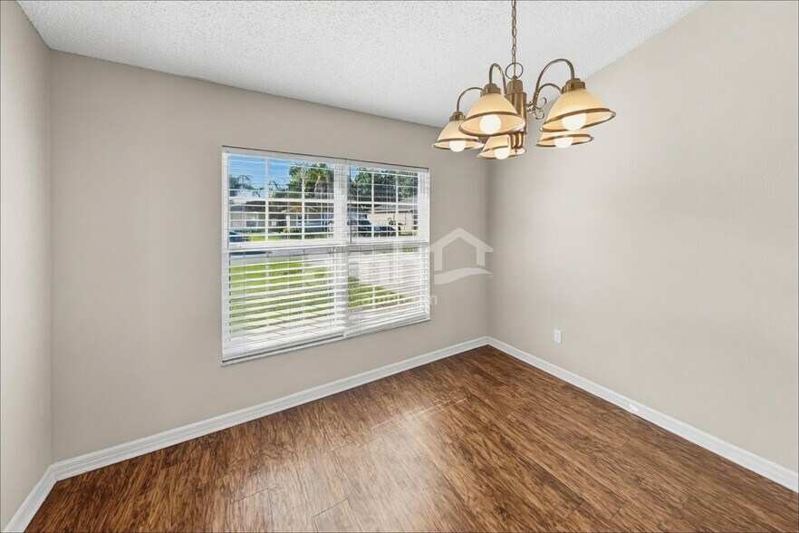 Building Photo - 315 Colony Ct