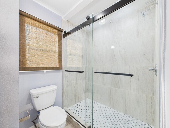 Building Photo - 10915 Sagedowne Ln