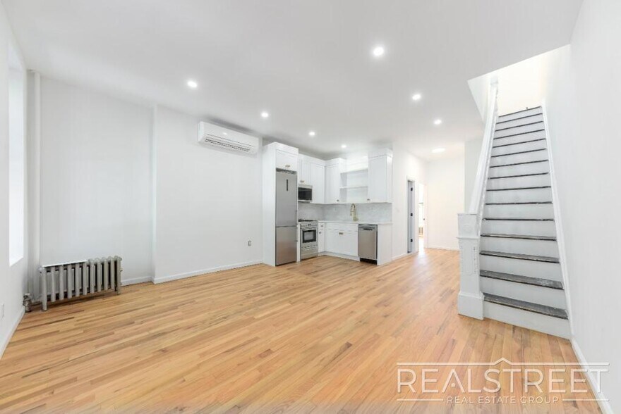 Primary Photo - Brand New Upper Duplex in Bed Stuy Townhouse!