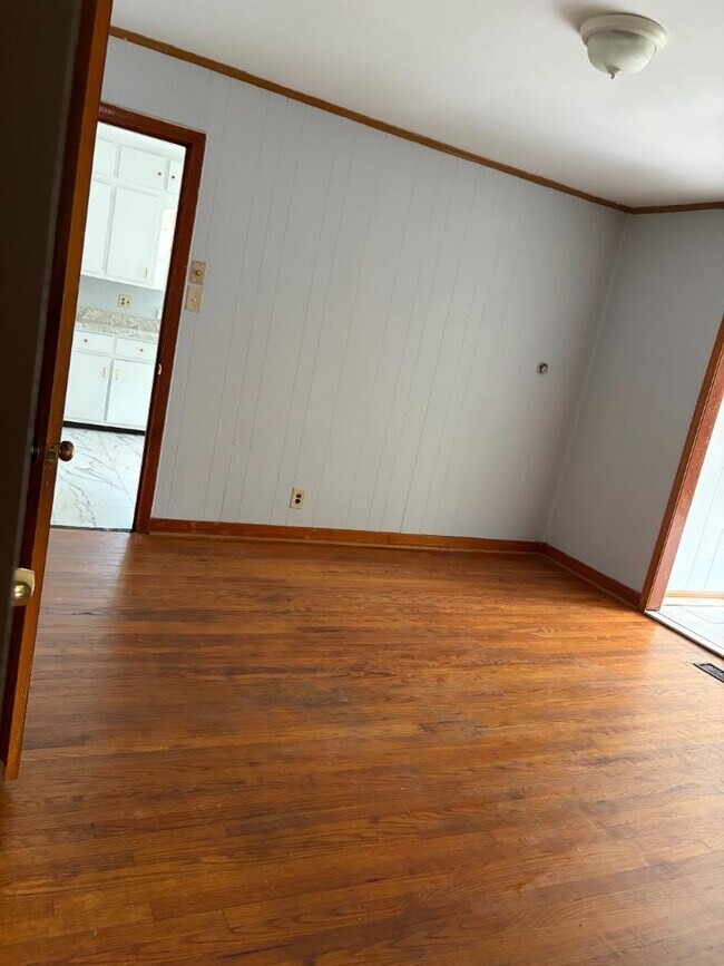 Building Photo - 4925 Ter R