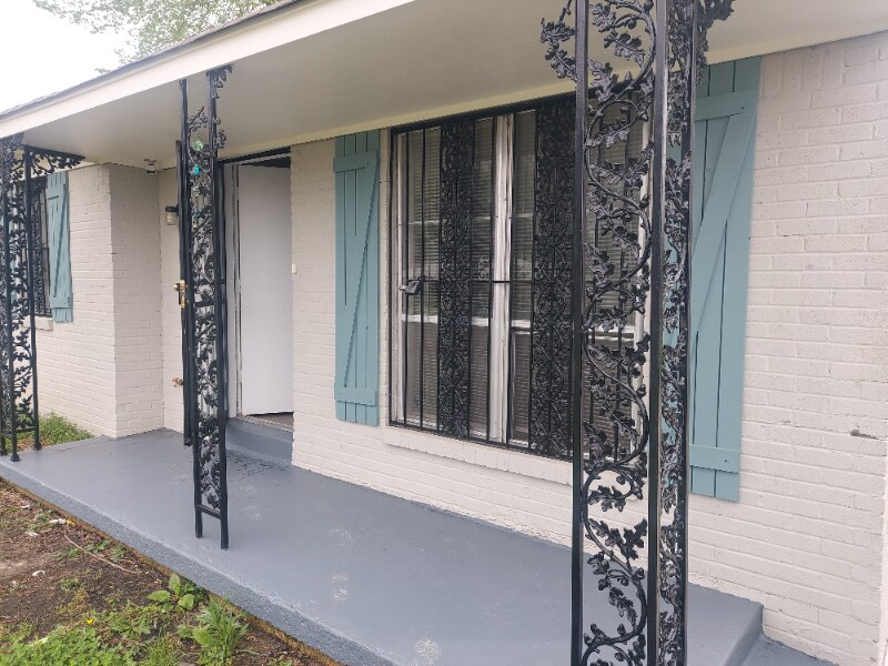 Building Photo - 797 Cavalier Dr