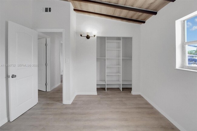 Building Photo - 1617 NW 15th St