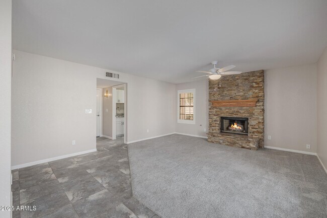 Building Photo - 16809 S 33rd Way