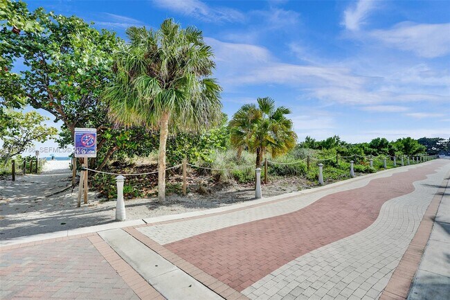 Building Photo - 5701 Collins Ave