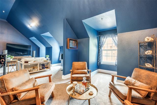 Building Photo - 5709 Lewis St